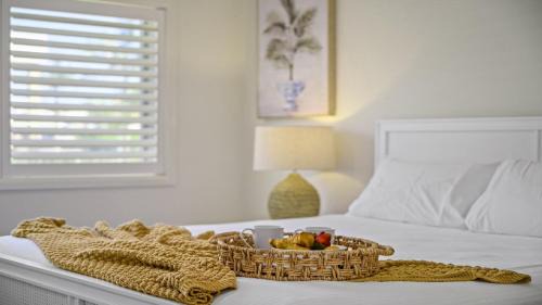 Sawtell Casa | Sea Pine Cottage - In the heart of Sawtell Village, Sleeps 6