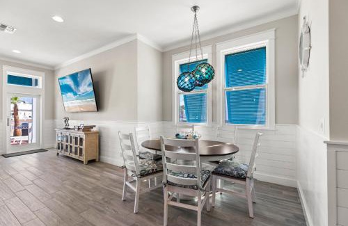 The Shores Casa | Sea Pointer Inn - Private beach house with Pool home