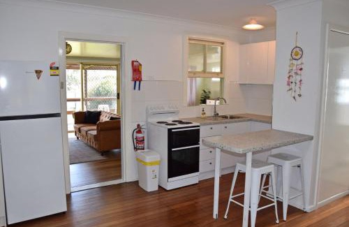 South West Rocks Casa | Sea Salt Cottage - Bring your own linen.