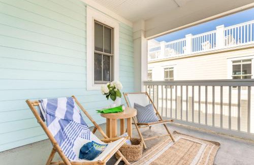 Isle of Palms Casa | Sea Shell by AvantStay Breezy Beachside Getaway w Rooftop Deck 6 BRs