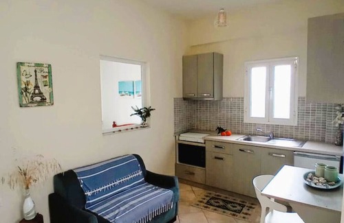 Himare Apartamento | Sea Side Serenity 5: 4 persons