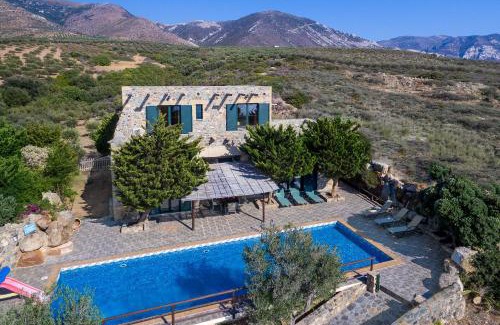 Livadia Villa | Sea-Sunset Views Villa Lefkothea with Private Pool near Elafonissi