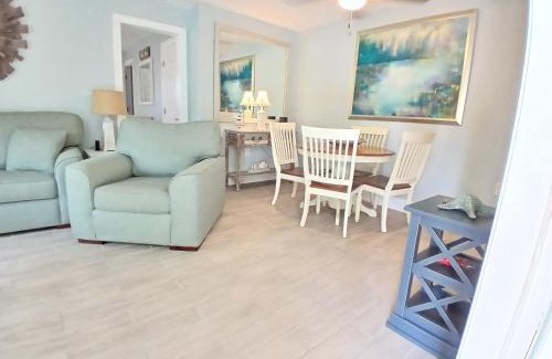 Bonita Shores Apartamento | Sea Turtle - Fresh Spacious Cottage W&D Kit 1.3 Mi to Beach