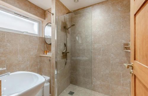 Pagham Casa | Sea Urchins - Uk48896