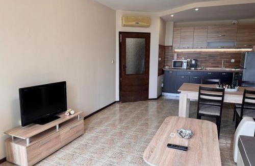 Kavarna Apartamento | Sea View 1 Bedroom Apartment - Pool & Free Parking - Kavarna