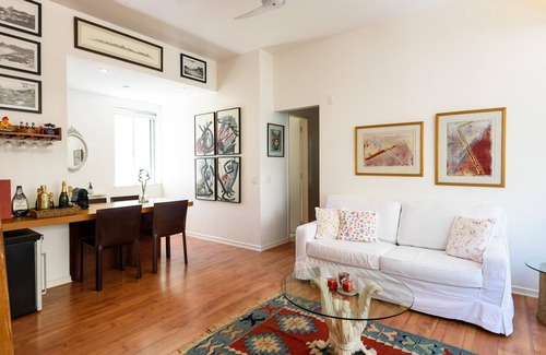 Leblon Apartamento | Sea View 1 Minute From Leblon Beach Gu301