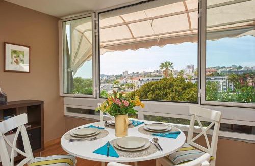 Estoril Apartamento | Sea View 2 Mins Walk To Beach And Estoril Casino
