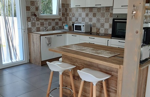 Les Boucholeurs Casa | Sea view, 5 minutes from Chatelaillon beach... a lovely family home.