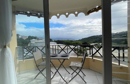 Fontaine de Moutte Apartamento | Sea view apartment - near CHU - HADAYALI