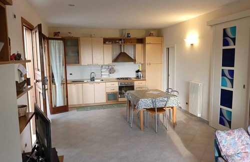 Bibbona Casa | SEA VIEW APARTMENT-10 MIN. FROM SEA AND BOLGHERI - PRIVATE GARDEN AND PARKING
