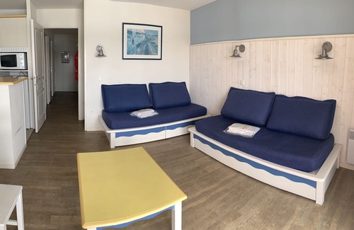 Crozon Apartamento | Apartamento con vistas al mar, acceso directo a la playa y piscina.