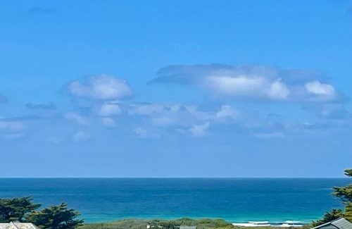 Constantine Bay Apartamento | Sea view apartment, first floor