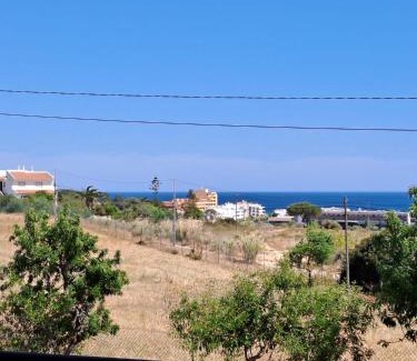 Telheiro Apartamento | Sea View Apartment Near Meia Praia Beach in Lagos!