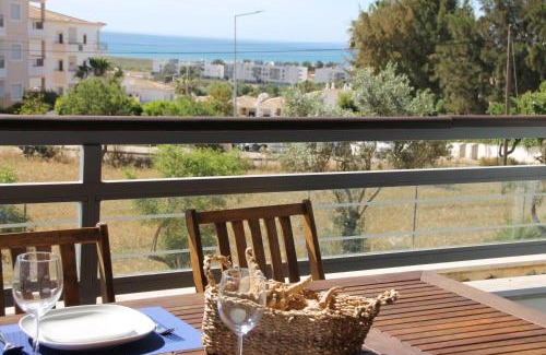 Telheiro Apartamento | Sea View Apartment Near Meia Praia Beach in Lagos!
