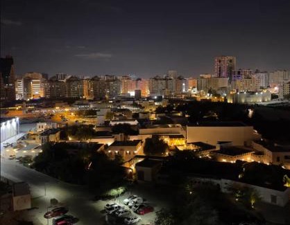 Sharjah Apartamento | Sea View APT Near dubai Bus Station men Sharing