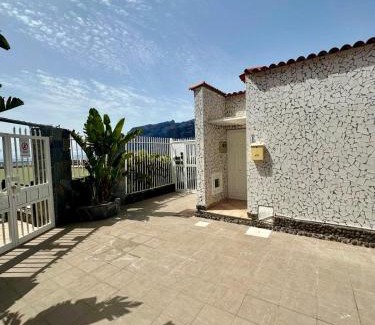 Los Gigantes Apartamento | Sea View Bungalow in Los Gigantes