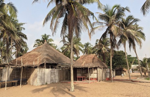 Lome Casa | Sea view bungalow 108