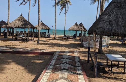 Lome Casa | Sea view bungalow 108