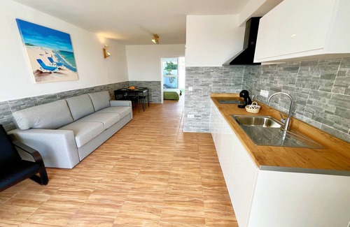 Caleta de Fuste Casa | Sea View Bungalow with Communal Pool