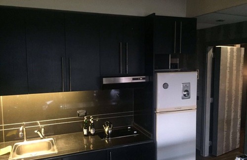 Zouk Mosbeh Apartamento | vista al mar, limpia muy bonita decoración,, construido en la cocina