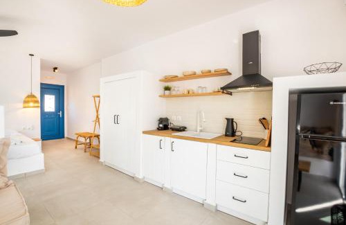 Amoopi Apartamento | Sea view deluxe studios