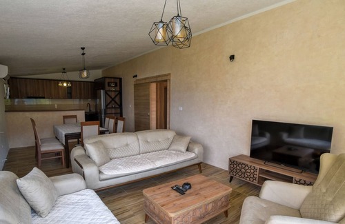 Skaljari Apartamento | Sea View Flat w Terrace in Kotor, 8 min to Beach