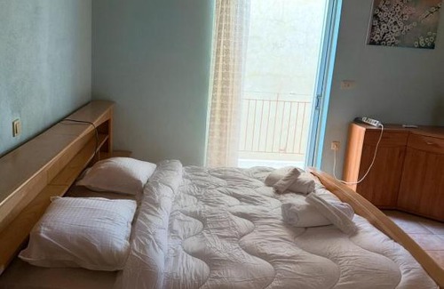Livadi Apartamento | Sea View House A