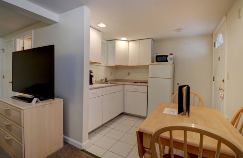 Old Orchard Beach Hotel | Sea View Inn