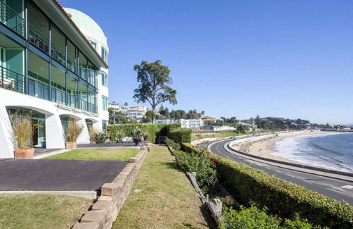 Paco De Arcos Apartamento | Sea view Luxury Apart. in Condo, Garden, Beach, Pool, Lisbon area
