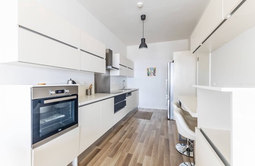 Kartal Apartamento | Sea View New Built Residence, 3 min to Metro