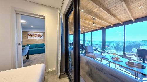 Cove Murtar Casa | Sea view Orange by Vellaris, Luxury Mobile Home