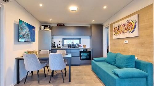 Cove Murtar Casa | Sea view Orange by Vellaris, Luxury Mobile Home