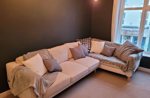 Sandgate Apartamento | Sea View Sandgate - 3 double bed apartment overlooking beautiful Sandgate Beach in Folkstone