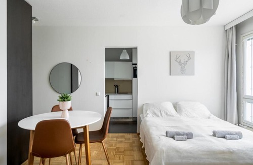 Hietalahti Apartamento | Sea View Studio, Tram nearby, Netflix, Kamppi