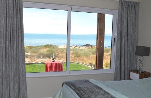 St. Helena Bay Casa | Sea Views Beach Cottage