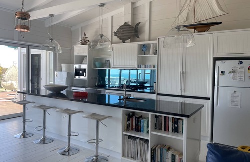 Waterhouse Casa | Sea views, located at Hooper's beach. Town center.