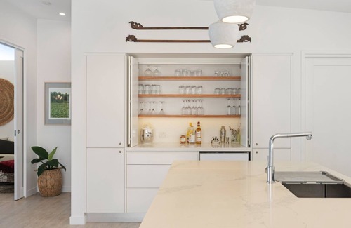 Sunshine Beach Casa | Sea views, minutes from the beach