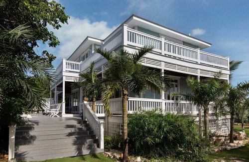 Governor's Harbour Casa | Sea Walk 4 Bedroom Home