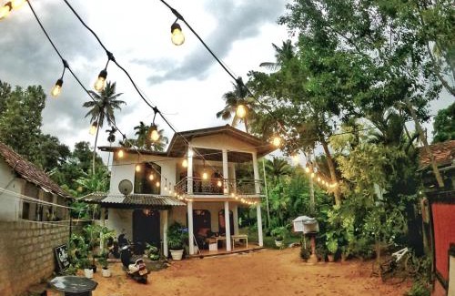 Talalla Casa | Sea Waves Home Stay