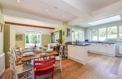 Middleton-on-Sea Cabaña | Sea Way by inspirestays.com - a cottage that sleeps 8 guests in 4 bedrooms