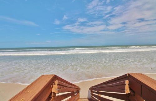 New Smyrna Beach Casa | Sea Winds Condominiums I