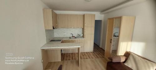 Lozenets Apartamento | SEA WOLF Apartman Луксозен апартамент с панорамна гледка към морето климатик с нова напълно оборудвана кухня отделна баня с тоалетна гледка към басейна на 30 м от плажа Паркинг към хотела Навсякъде близо