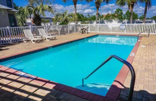 Emerald Waters Village Casa | Sea Ya Sun