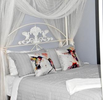 Pictou Cama Y Desayuno | Seabank House Bed and Breakfast Hummingbird