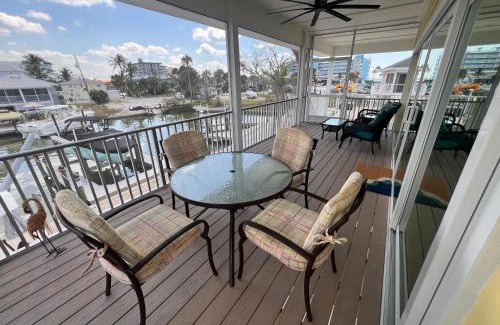 Fort Myers Beach Casa | Seabird Cottage