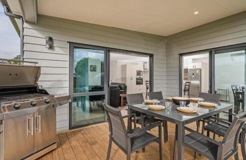 Cooks Beach Casa | Seabliss - Cooks Beach Holiday Home