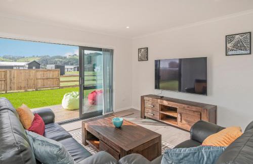 Cooks Beach Casa | Seabliss - Cooks Beach Holiday Home