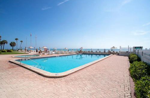 Lenox Park Apartamento | SeaBliss, oceanfront 1st floor cozy condo