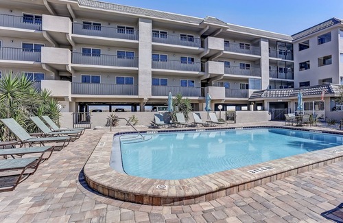 Ocean Cay Condominio | Seaboard Condo with Breathtaking Views of the Ocean by RedAwning