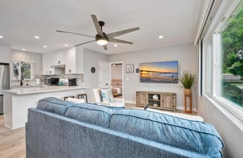 Carlsbad Village Apartamento | Seabreeze 1BR, Walk to Sand, Pet Friendly, Parking, Fire Pit Access